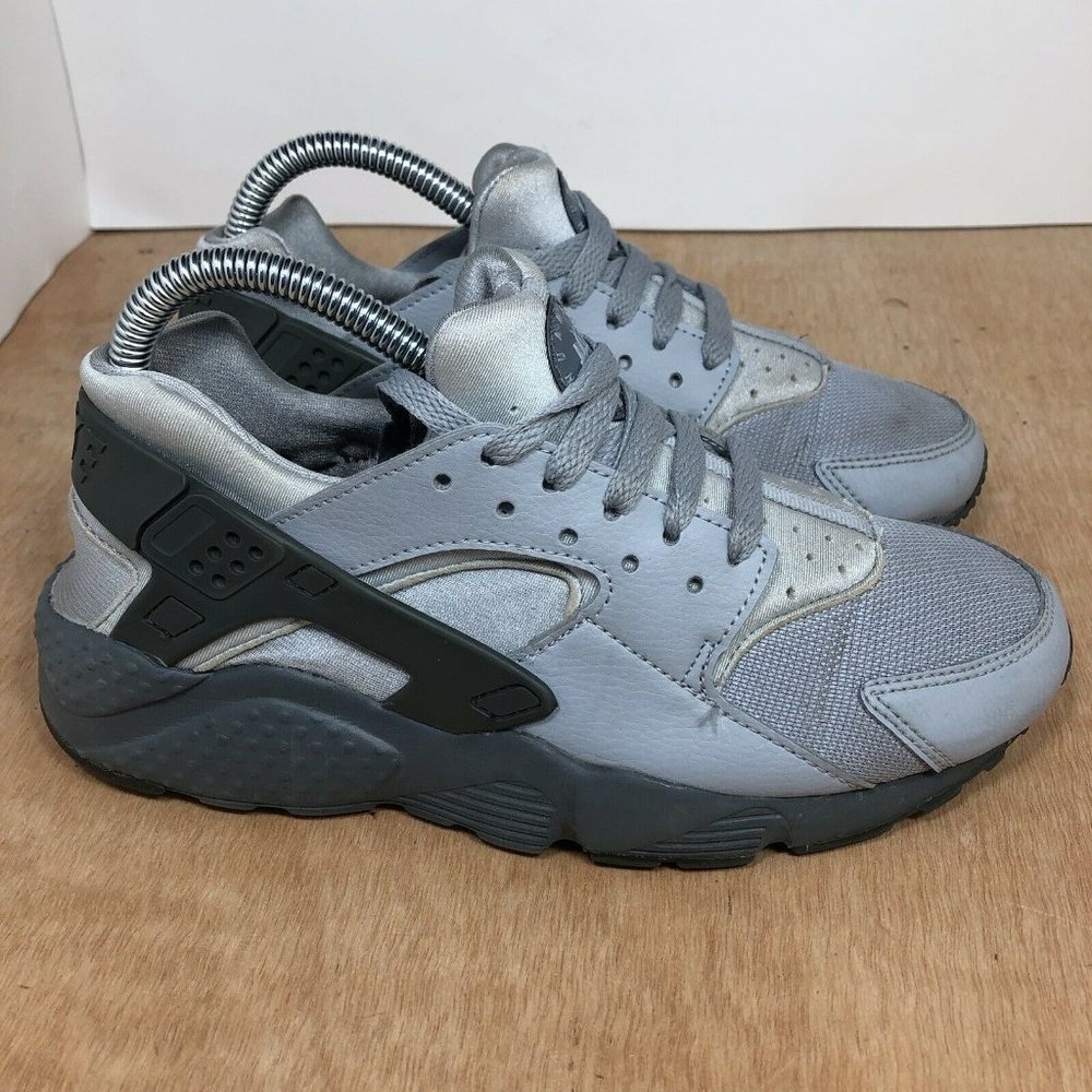 Nike Air Huarache Womens Grey Running Shoes Sz 7.5